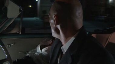Лысый красавчик Johnny Sins выебал цыпочку в попку