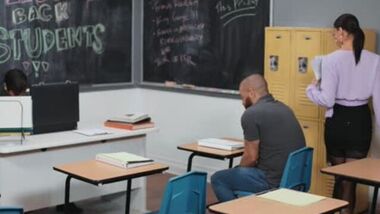 Двойное проникновение для училки в очках