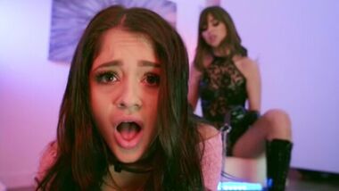 Лесбийский секс с госпожой Riley Reid