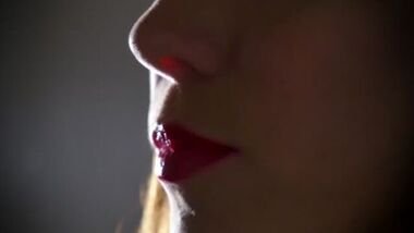 Brazzers - Сисястые красотки в черных чулках накинулись на один длинный хуй
