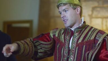 Секс втроем с грудастыми актрисами после съемки фильма