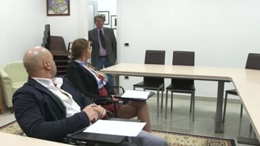 Школьница отсасывает толстый хер на уроки анатомии