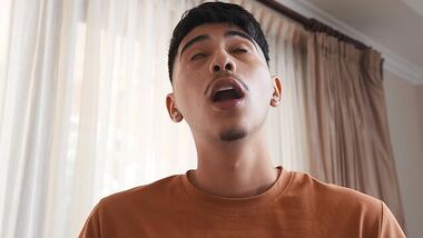 Толстая дама наслаждает грубой еблей