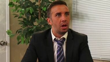 Мечтательные офисные сиськи