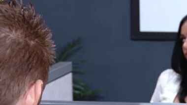 Офисная шлюха в ответе