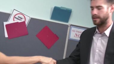 Возвращение задницы в домогательства