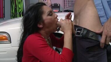 Арестовать MILF