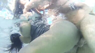 Она делает то, что хочет