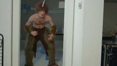 Встреча с его похотливым монстром: XXX пародия