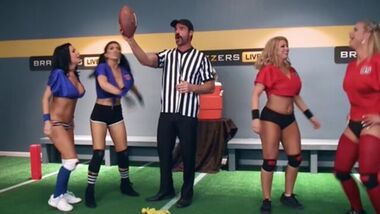 Шоу Brazzers Halftime Show II